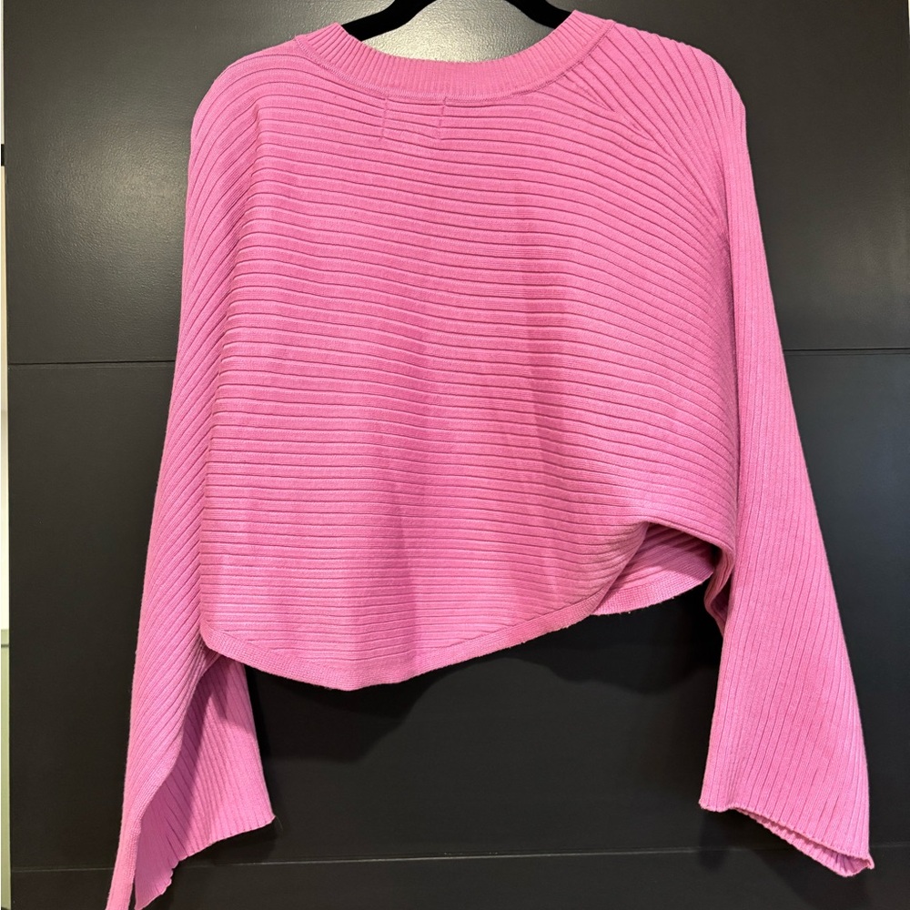 Pink Rose Ribbed Cropped Sweater - Picture 3 of 4